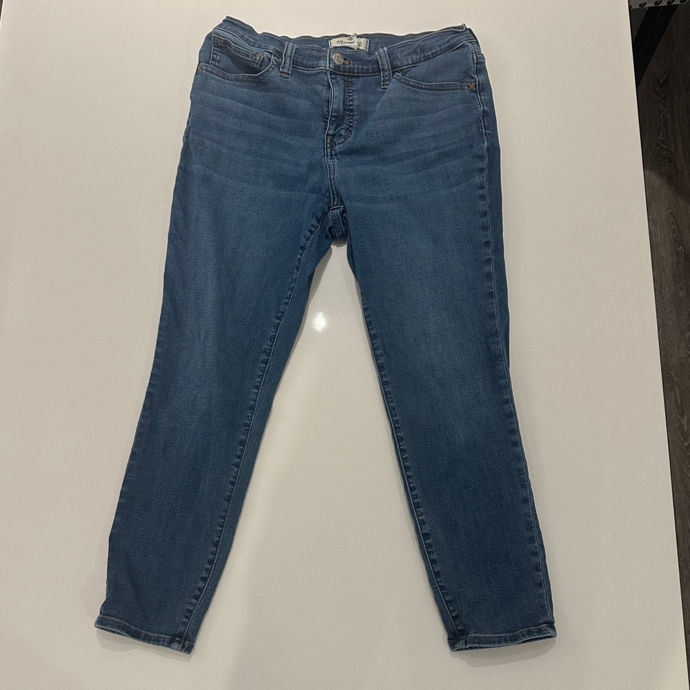 Madewell Roadtripper Jeans 28P (Like New)